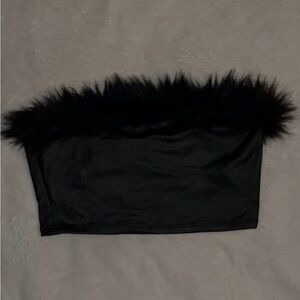 Fluffy line tube top